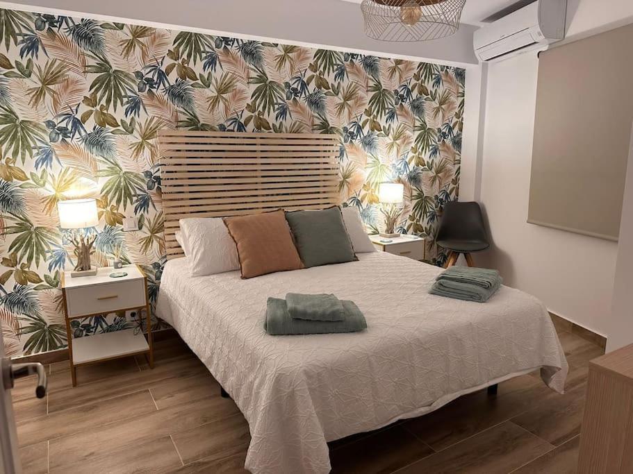 Waterfront 3 Bed Apartment, 90M From The Beach Platja de Larenal Eksteriør bilde